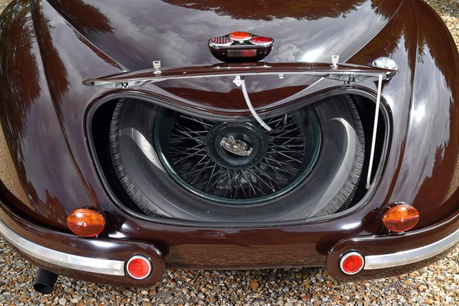 Багажник Alfa Romeo 6C 2500 S Cabriolet (915.019) 1939 года  (фото 7 из 10)